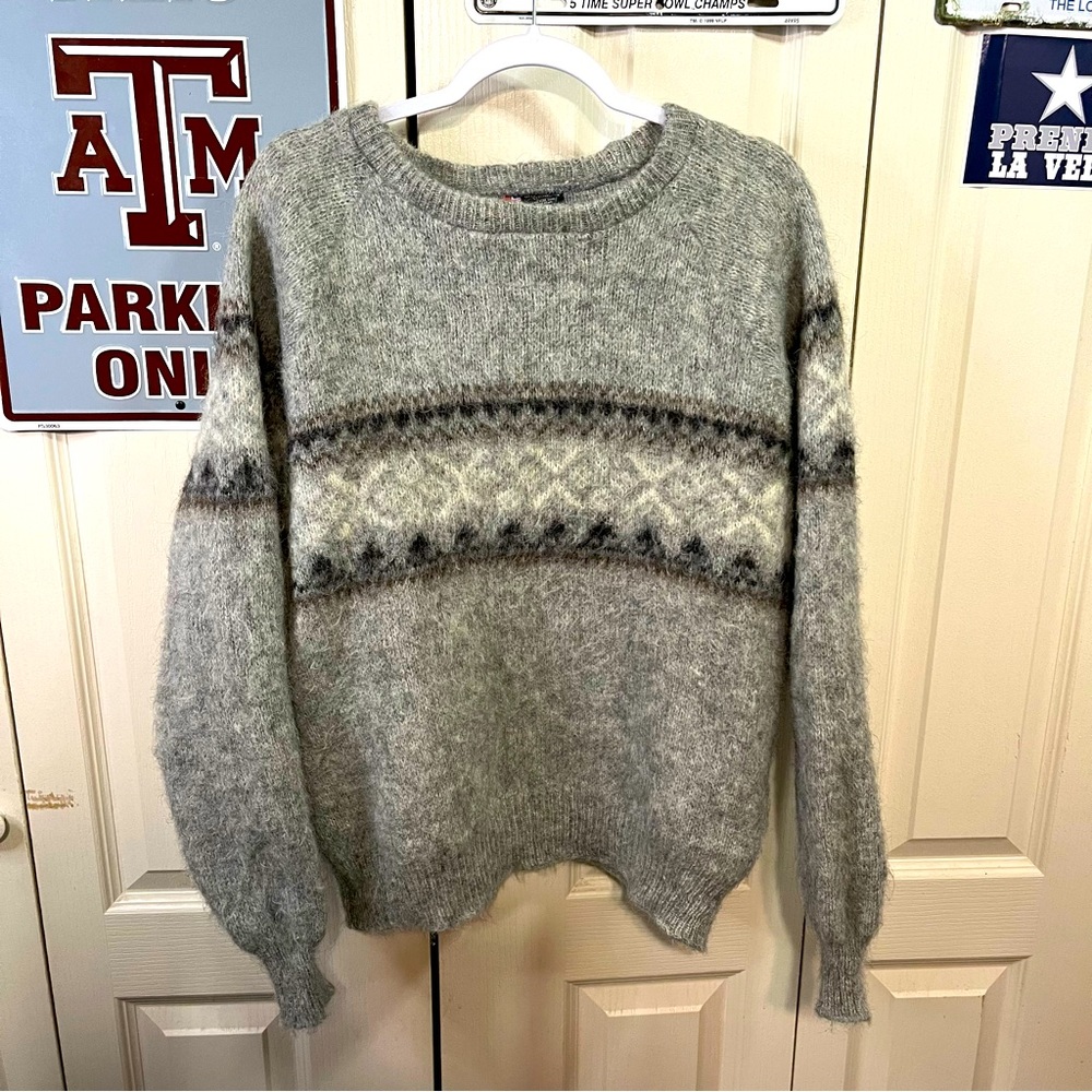Landau Men’s 100% Pure Wool Sweater